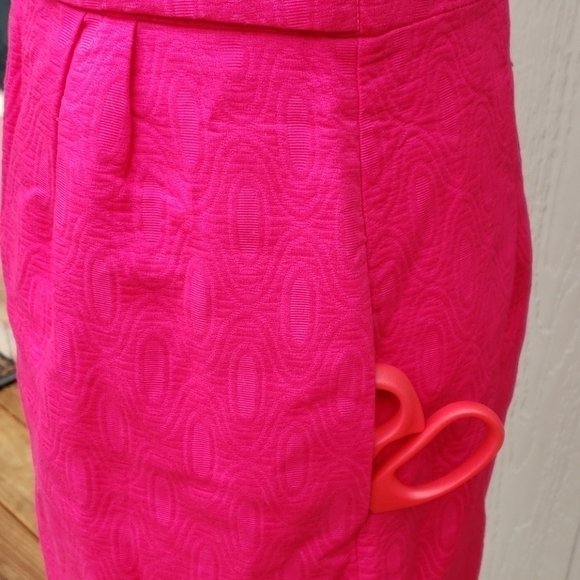 Hot Pink Sleeveless Dress - Picture 4 of 10